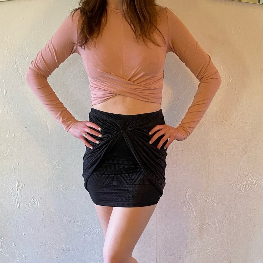 Black Tribal Knot Skirt | small